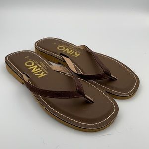 Kino Sandals NWOT